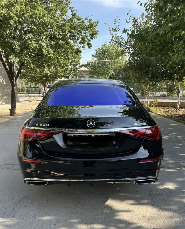 Mercedes-Benz S 500 4MATIC 2 Mercedes-Benz S 500 4MATIC 2