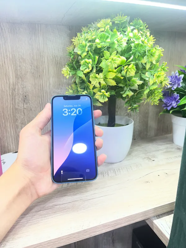 IPhone 13 mini 2 IPhone 13 mini 2