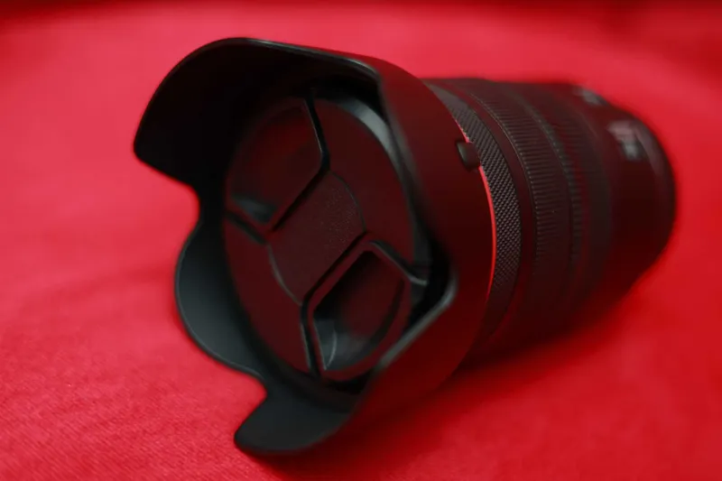 Canon RF 24-105mm f/4L IS USM 6
