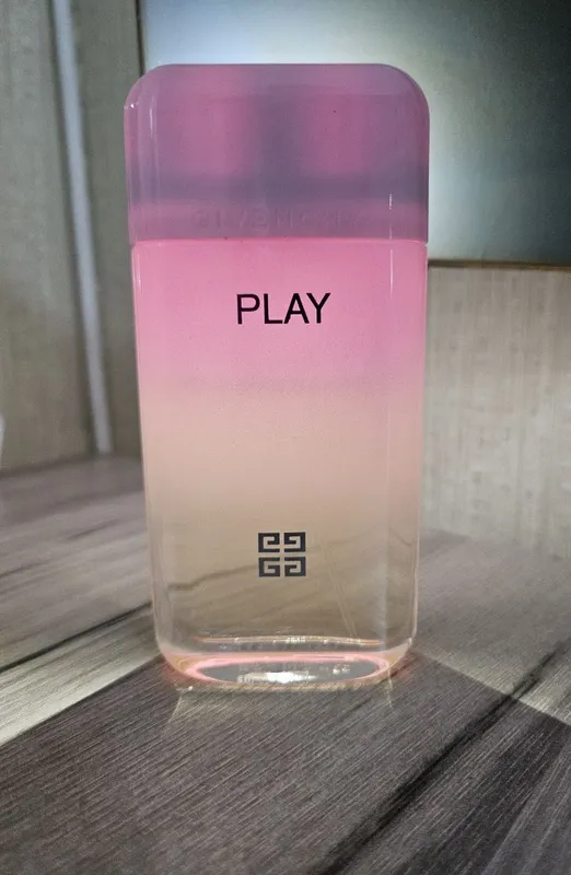 Givenchy Play Остаток от 50 мл Givenchy Play на фото