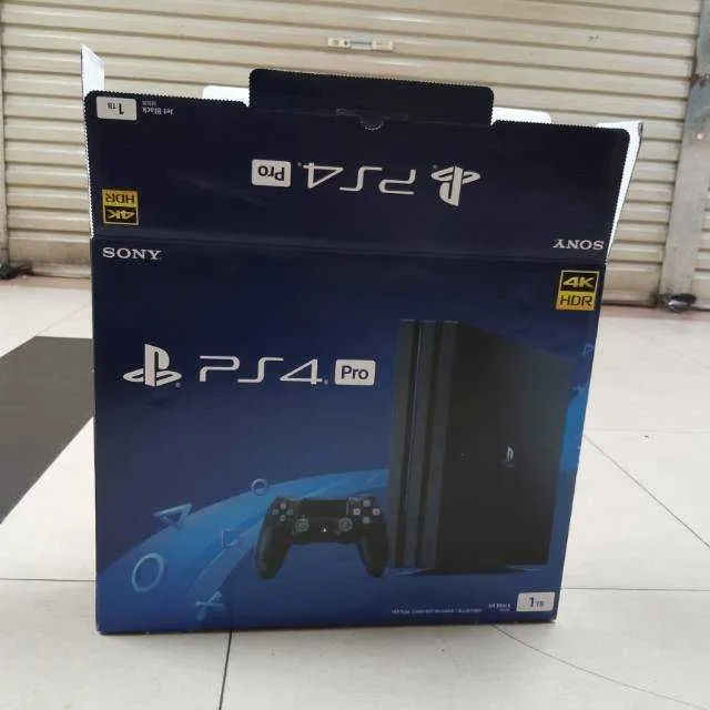 Sony PlayStation 4 Pro 1TB Limited Edition Star Wars Battlefront II — фото 3