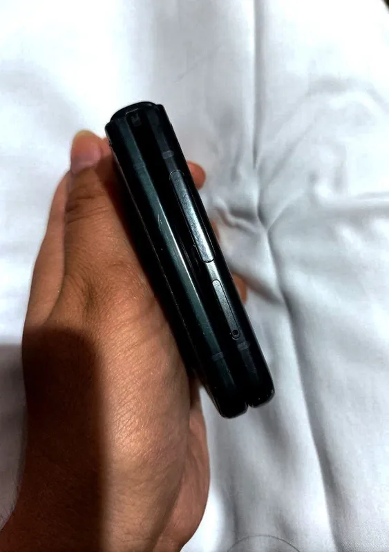 Samsung Galaxy Z flip 3 — фото 6