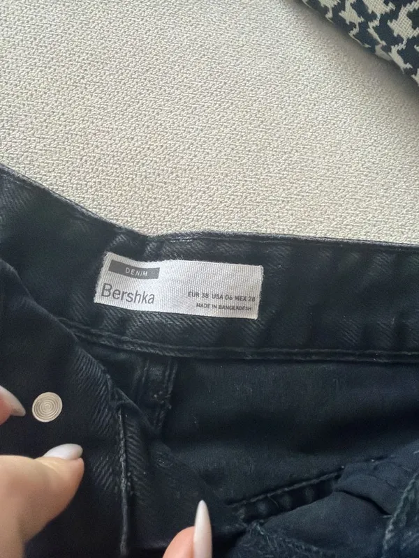 Женские шорты bershka 2 Женские шорты bershka 2