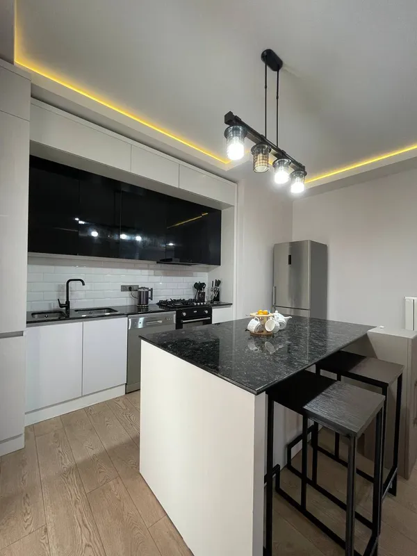 ЖК Итальянский квартал • 2-комн. • 78 м² • 4 из 8 4 ЖК Итальянский квартал • 2-комн. • 78 м² • 4 из 8 4