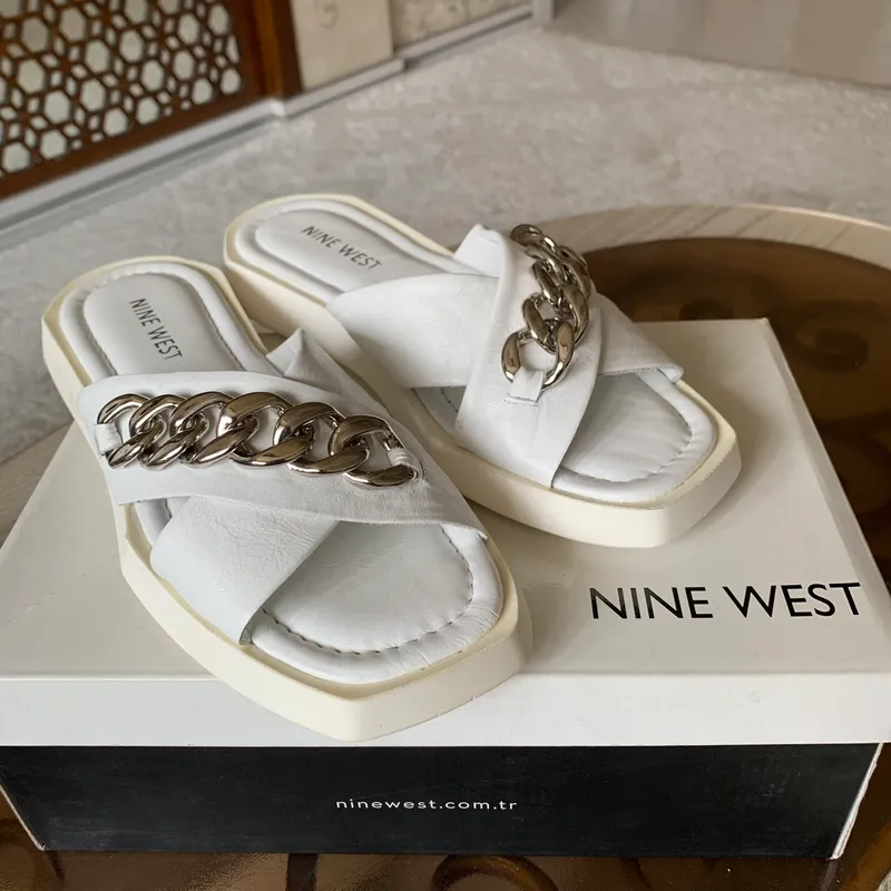 Nine West — фото 1