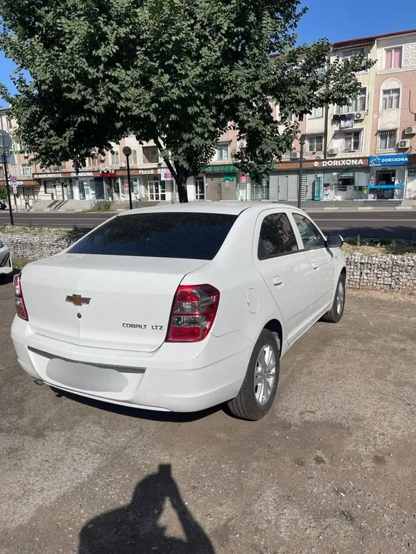 Chevrolet Cobalt 2025 kraskasi toza 16.000 km srochno — фото 2