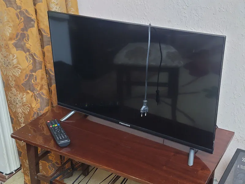 Продам телевизор Premier 32PRM700 (32" дюйма) 1 Продам телевизор Premier 32PRM700 (32" дюйма) 1