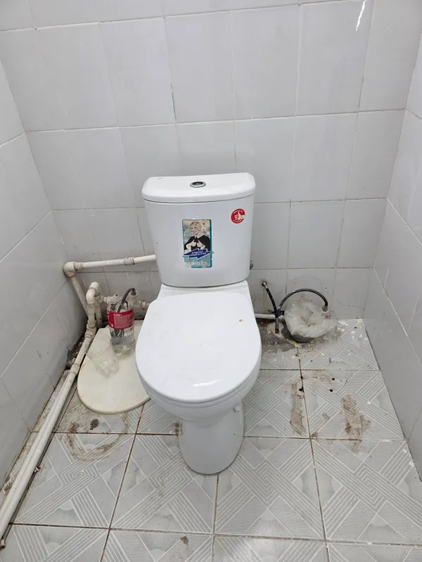 qo‘l yuvgichlar, vanna, unitaz 2 qo‘l yuvgichlar, vanna, unitaz 2