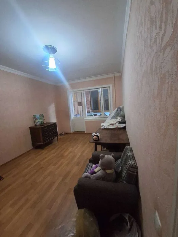 Сдается 3 комнатная квартира на 2 этаже в 4 этажном доме на Джуне — фото 1