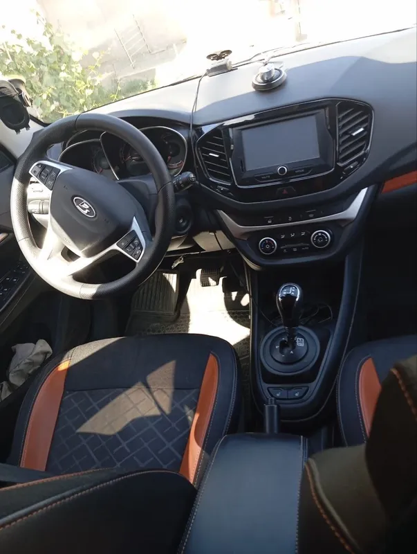 Lada sw cross 1.8 robot 2 Lada sw cross 1.8 robot 2