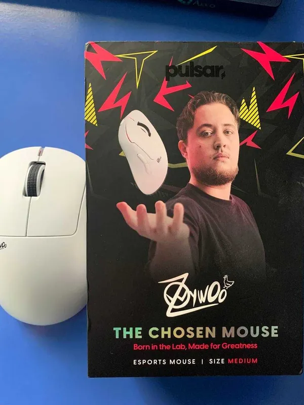 Pulsar Zywoo The Chosen Mouse MEDIUM 3 Pulsar Zywoo The Chosen Mouse MEDIUM 3