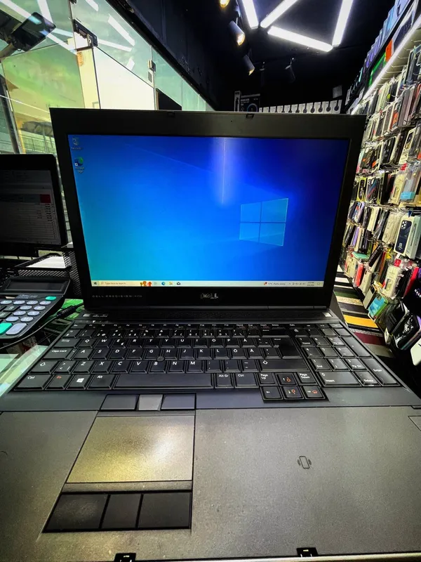 Dell precision m-4700 core i 7 3740 16gb