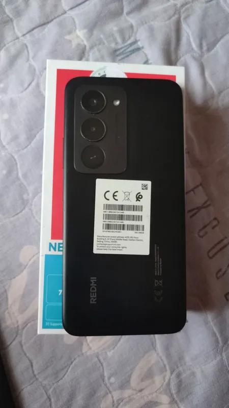 Redmi 15 xotira 256 baterekasi 7000 holati yangi — фото 1