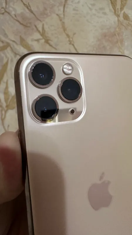 Iphone 11 pro idial toza srochniy sotlafi 3