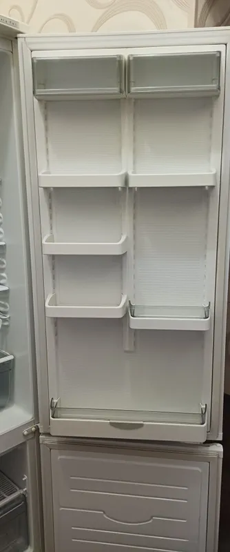 Продам холодильник Атлант 3 Продам холодильник Атлант 3