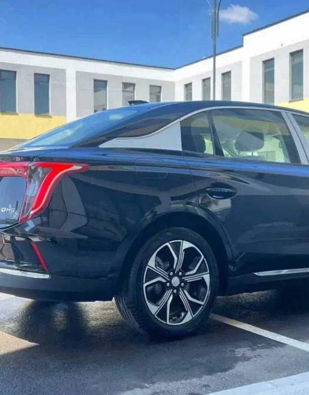 Hongqi eqm5 2025yili 500km — фото 2