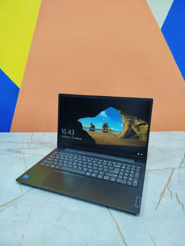 Продается Lenovo IdeaPad 1 15IAU7