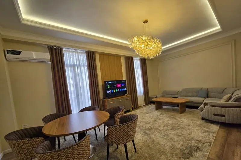 Аренда 4-комн. кв. 130 м² · ID 43510 3