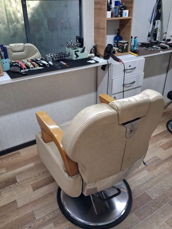 Salon uchun kreslo sotiladi 3 Salon uchun kreslo sotiladi 3