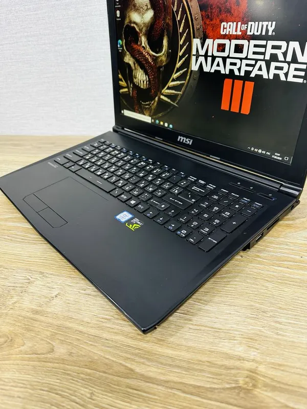 MSI Core i7-8 Ядерный Мощный, Игровой ноутбук для Игр и Программ 4