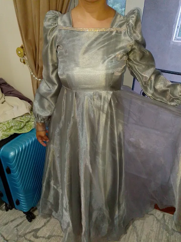 Vecherniy kuylak 1 marta kiyilgan narxi 250