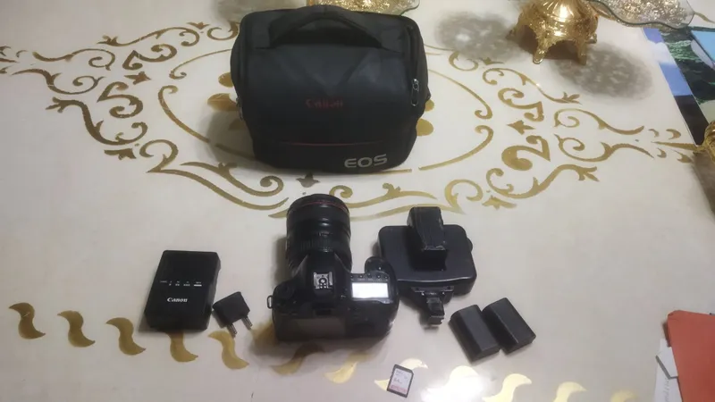 Canon foto kamera 6d xolati yaxshi — фото 2