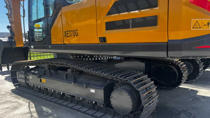Экскаватор XCMG XE370G,ковш 2,1 м3, В наличии — фото 2