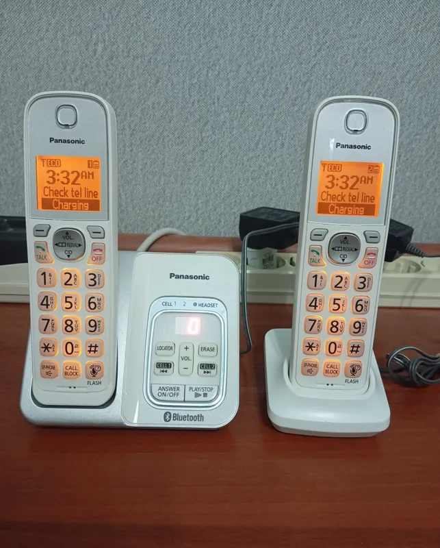 2 tasi 1 da. PANASONIC radiotelefoni: bitta telefon raqamiga ikkita trubka 2 2 tasi 1 da. PANASONIC radiotelefoni: bitta telefon raqamiga ikkita trubka 2