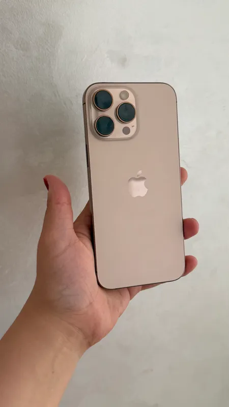 iPhone 16 pro maks iPhone 16 pro maks