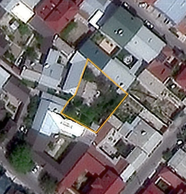 Продаётся участок - 5 соток, махалля "Мерос", Яккасарайский район.