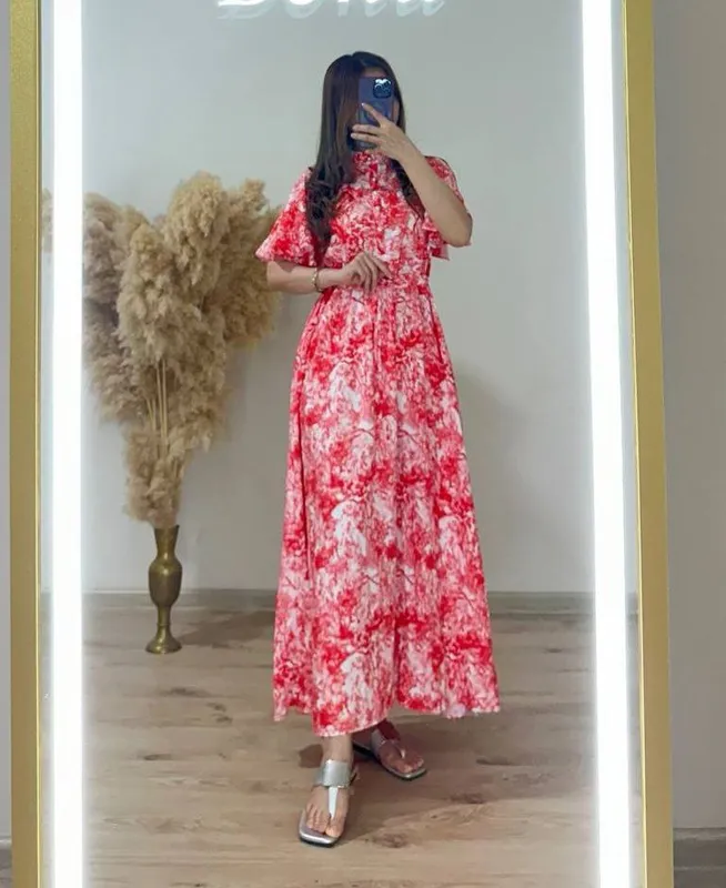NEV KUYLAK KIRSTIAN DIOR