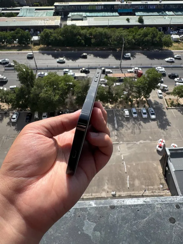 Iphone 15 Pro E-Sim — фото 4
