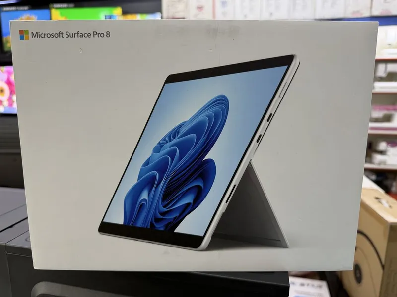Microsoft surface Pro 8 — фото 1