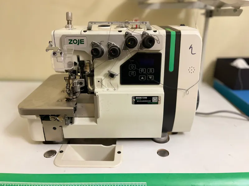 Zoje B9500-13/02 modelli 4 ipli overlok 3 Zoje B9500-13/02 modelli 4 ipli overlok 3