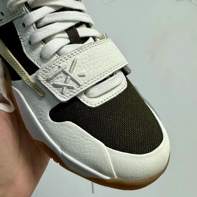 Кроссовки Jordan Jumpman Jack & Travis Scott Sail ( Nike ) 2 Кроссовки Jordan Jumpman Jack & Travis Scott Sail ( Nike ) 2