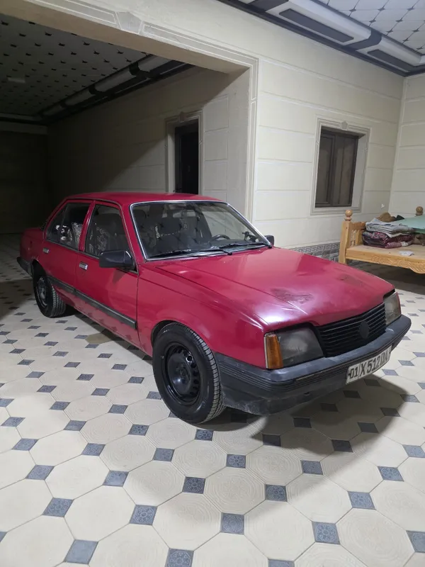 Opel Ascona 1985 / 1.8 Инжектор / Идеал ҳолатда — фото 1