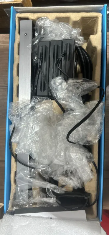 Lian Li GALAHAD AIO 360 RGB (до 250 Вт) socket 1700 — фото 1