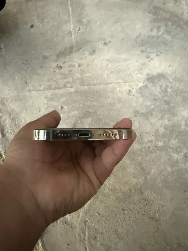 iPhone 14 pro max 5
