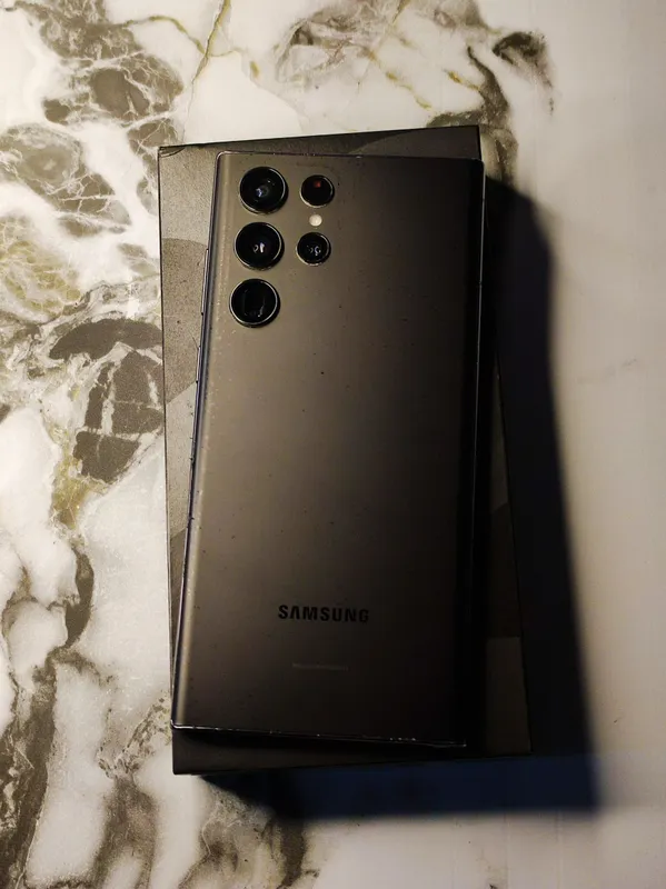 Samsung Galaxy S22 Ultra 5G — фото 3