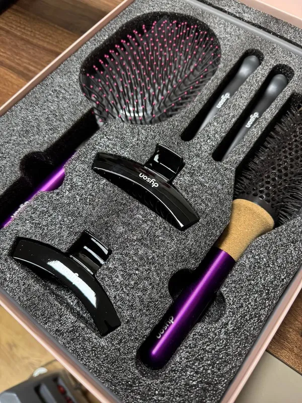 Soch parvarishi uchun aksessuarlar to‘plami Dyson Styling Gift Set. 3 Soch parvarishi uchun aksessuarlar to‘plami Dyson Styling Gift Set. 3
