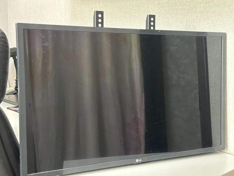 LG 32 televizor 1 LG 32 televizor 1