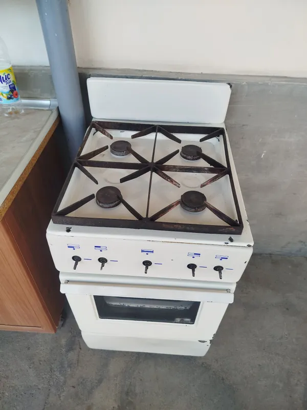 Gaz sotiladi ishlab turgan 1 Gaz sotiladi ishlab turgan 1