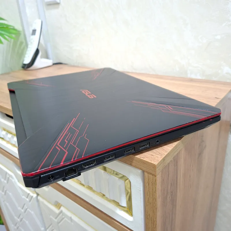 Core i7-8750H/ GTX 1050Ti-4gb/ SSD 256gb/ Operativ xotira 16gb 5 Core i7-8750H/ GTX 1050Ti-4gb/ SSD 256gb/ Operativ xotira 16gb 5