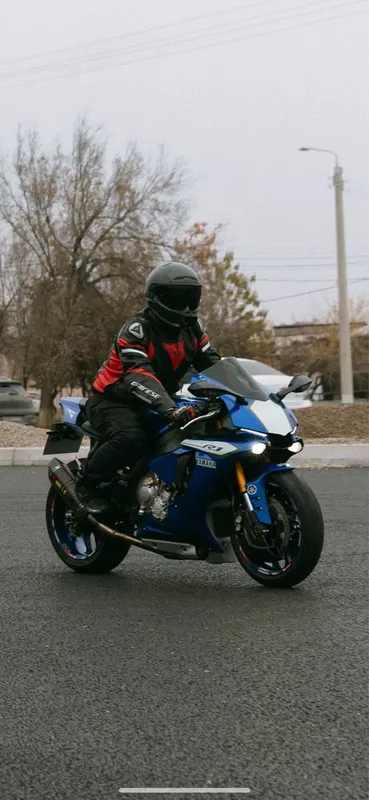 Yamaha r1 sotiladi — фото 2