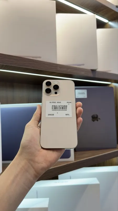 iphone 16 pro max naxtka 1
