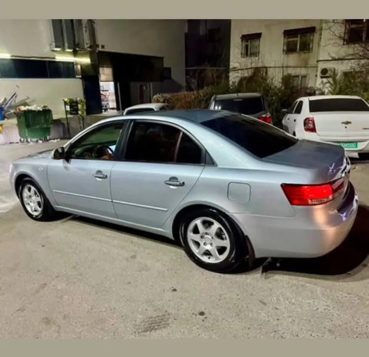 Xunday Sonata yilli 2005