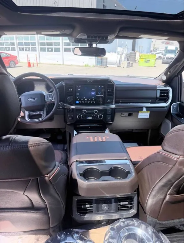 Ford F-450 King Ranch 2026 7 Ford F-450 King Ranch 2026 7