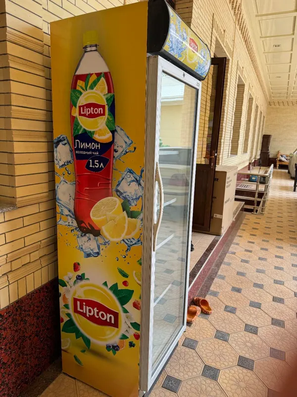 ветражный холодильник срочно продаётся — фото 2