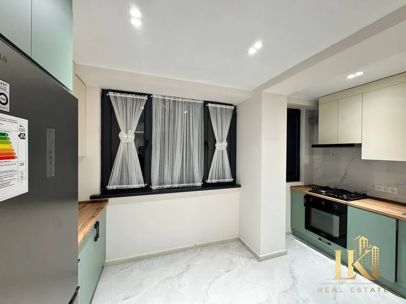 Продаётся 3-комнатная квартира, 80 м², 3/4, Мирзо-Улугбекский район 7 Продаётся 3-комнатная квартира, 80 м², 3/4, Мирзо-Улугбекский район 7