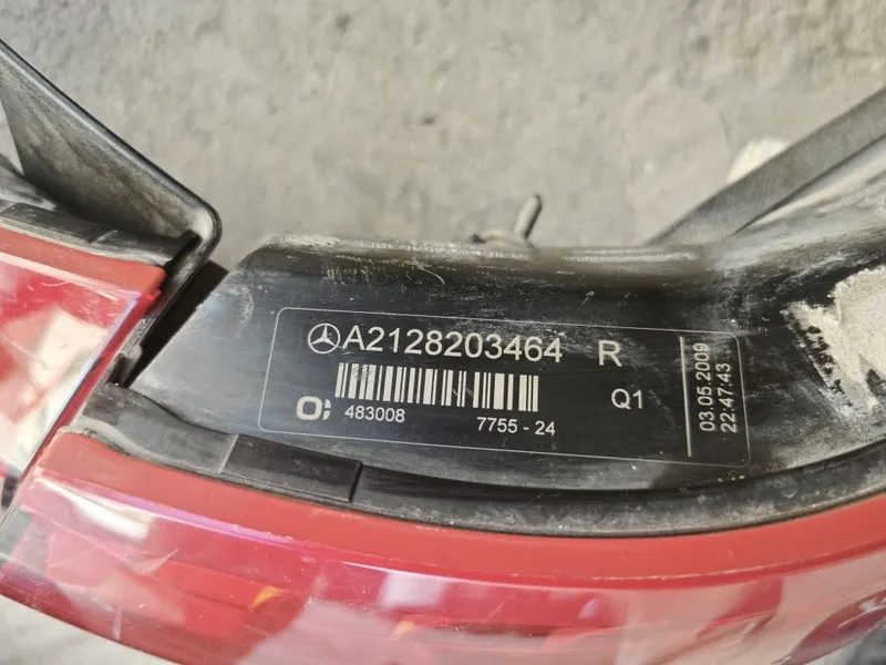 Задние фонари Mercedes-Benz W 212.) 3